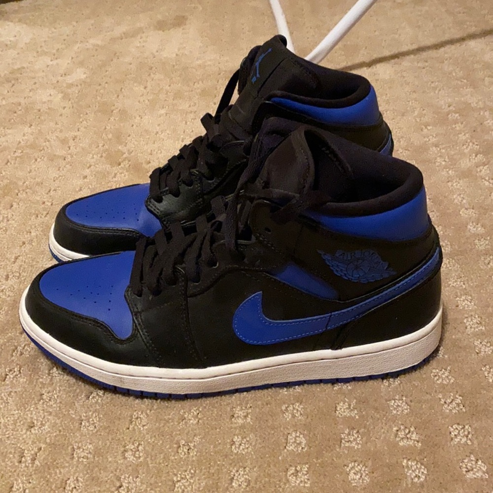 Nike Air Jordan’s size 9.5 men’s